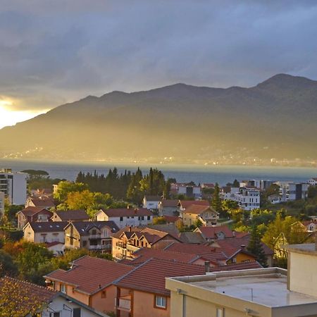 Tivat Apartments Exterior photo