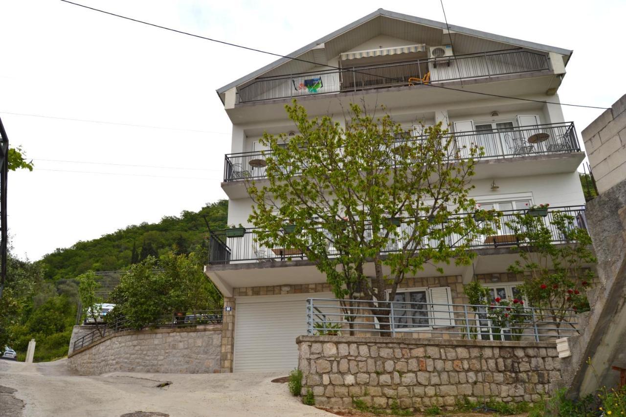 Tivat Apartments Exterior photo