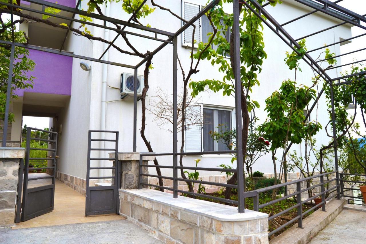 Tivat Apartments Exterior photo