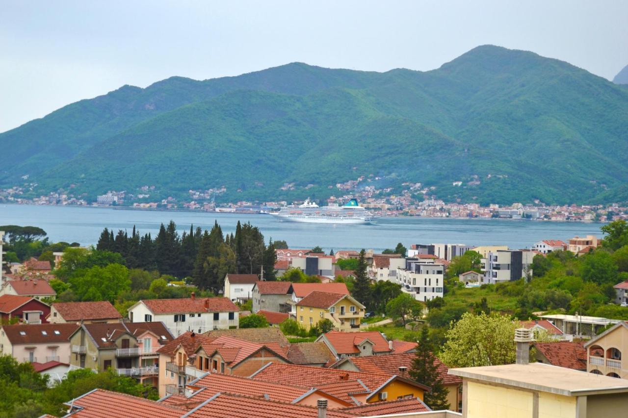 Tivat Apartments Exterior photo